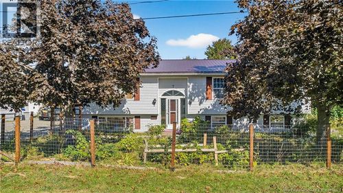 {{alt}} | Card Image