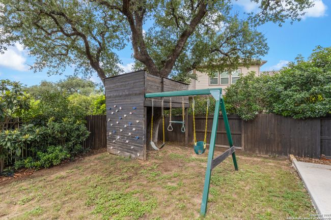 11910 Wilby Crk, House other with 5 bedrooms, 4 bathrooms and null parking in San Antonio TX | Image 9