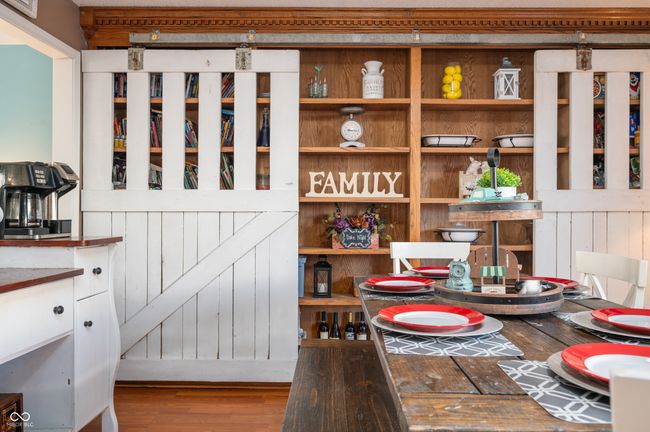 7622 Vintage Ct, Condo with 3 bedrooms, 3 bathrooms and null parking in Lawrence IN | Image 12