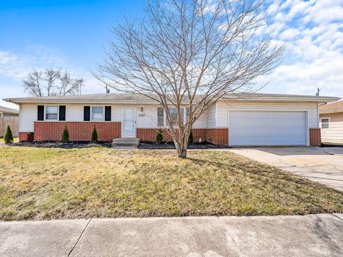 5589 Robbins Ave, Portage, IN, 46368-4325 | Card Image