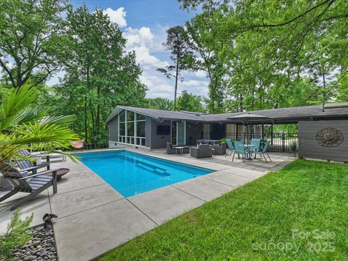 447 Merwick Cir, Charlotte, NC, 28211-2319 | Card Image