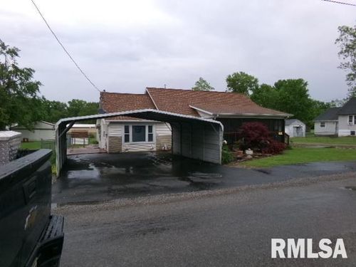 217 E Trammel St, Carrier Mills, IL, 62917-1103 | Card Image