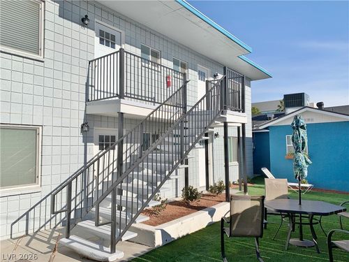 4-316 S 11th St, Las Vegas, NV, 89101-8921 | Card Image