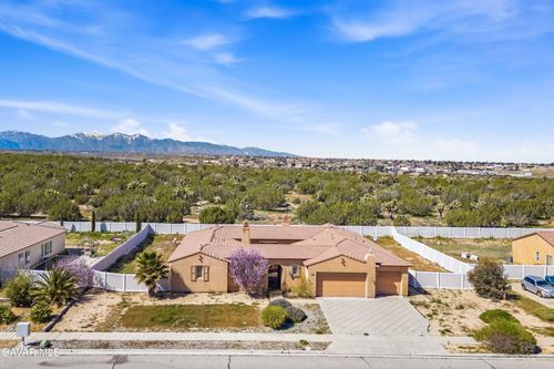 6778 Serrano Ave, Hesperia, CA, 92345-8725 | Card Image