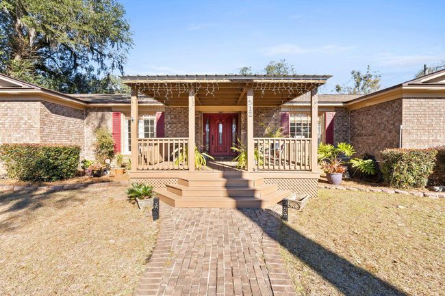 312 W Marion St, House other with 3 bedrooms, 2 bathrooms and null parking in Chattahoochee FL | Image 4