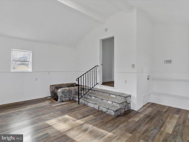 15 Zacharys Way, House other with 3 bedrooms, 2 bathrooms and null parking in GREAT CACAPON WV | Image 7