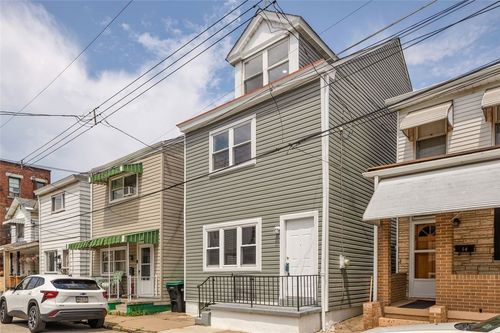 16 4th St, Aspinwall, PA, 15215-2914 | Card Image