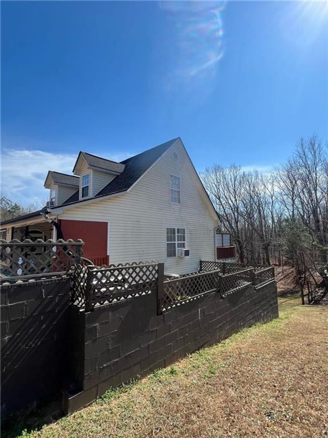 2350 Pine Grove Rd, House other with 3 bedrooms, 2 bathrooms and null parking in Gainesville GA | Image 11