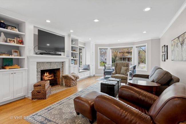 518 N Euclid Ave, House other with 3 bedrooms, 3 bathrooms and 2 parking in Oak Park IL | Image 4
