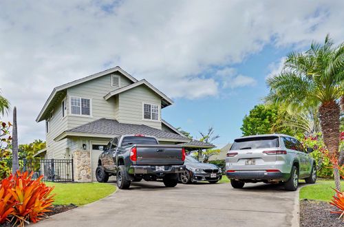 31 Inoa Po Pl, Kahului, HI, 96732-3220 | Card Image