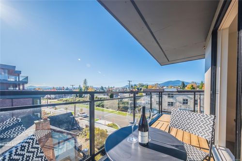 407-119 Haliburton St, Nanaimo, BC, V9R4V9 | Card Image