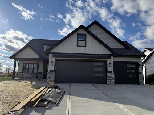 850 Capitol Dr, DANE, WI, 53529-9527 | Card Image