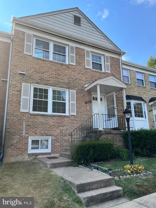 3056 Covington St, FAIRFAX, VA, 22031-2040 | Card Image
