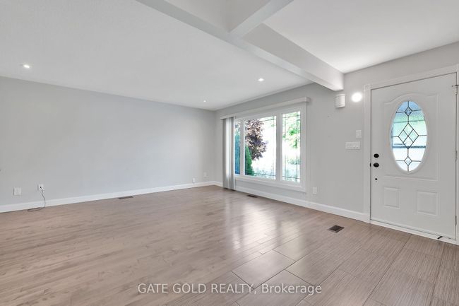 64 Nash Rd S, House other with 6 bedrooms, 2 bathrooms and 3 parking in Hamilton ON | Image 6