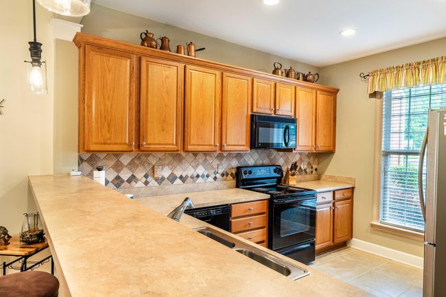 Kitchen Breakfast Bar | Image 8