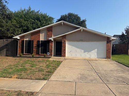 6905 Blackberry Dr, Arlington, TX, 76016-5110 | Card Image