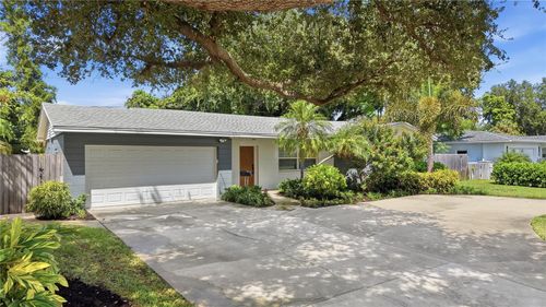 6675 Colony Dr S, St Petersburg, FL, 33705-5902 | Card Image