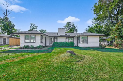 1609 N Pacific St, Conroe, TX, 77301-1971 | Card Image