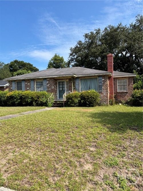 2322 E 39th Street, savannah, GA, 31404 | Card Image