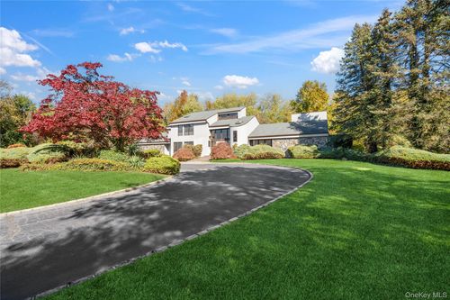 19 Carlisle Drive, Oyster Bay, NY, 11545 | Card Image