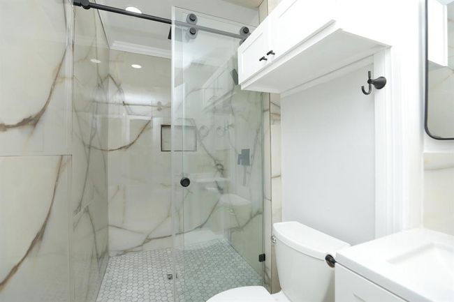 5714 Nina Lee Ln, House other with 4 bedrooms, 3 bathrooms and 1 parking in Houston TX | Image 25