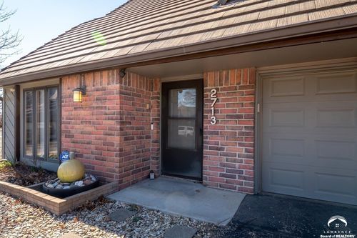 2713 W 24th Ter, Lawrence, KS, 66047-2822 | Card Image