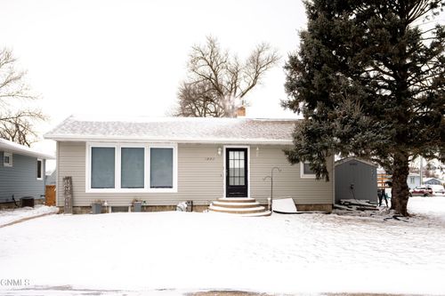 1005 1st Ave N, Jamestown, ND, 58401-2301 | Card Image