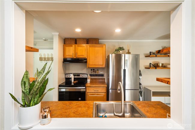 UNIT-431 - 19428 Aurora Ave N, Condo with 1 bedrooms, 1 bathrooms and 1 parking in Shoreline WA | Image 6