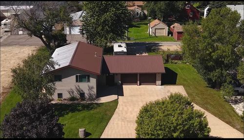 511 W 1st St, Webster, SD, 57274-1720 | Card Image