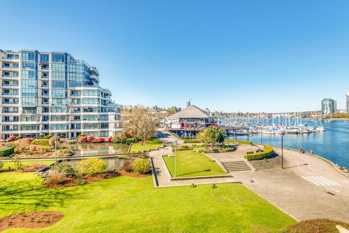 319 - 525 Wheelhouse Square, Condo with 2 bedrooms, 2 bathrooms and 1 parking in Vancouver BC | Card Image
