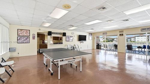 apt-811-1825 S Ocean Dr, Hallandale Beach, FL, 33009-4977 | Card Image