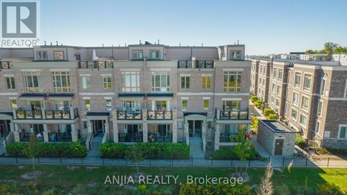 207-10 Dunsheath Way, Markham, ON, L6B1N3 | Card Image