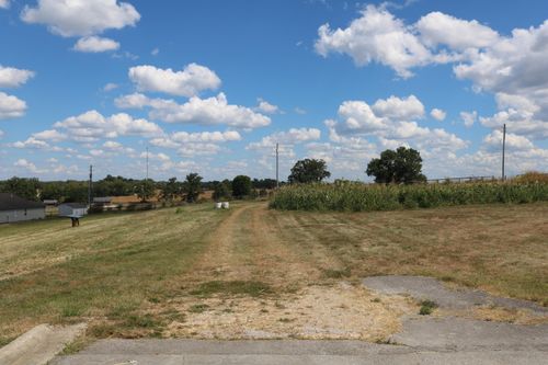 28-40 & 43 Magnolia Avenue, Millersburg, KY, 40348 | Card Image