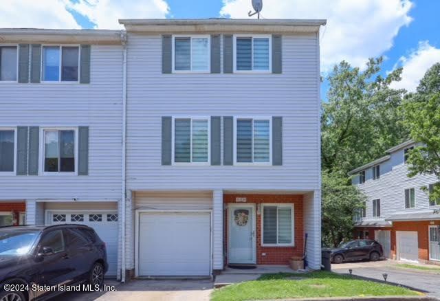 Ilyssa Way, Staten Island, NY 10312