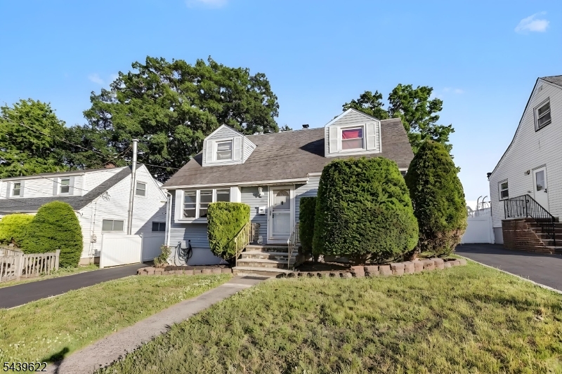 Residential in Elmwood Park Boro 4