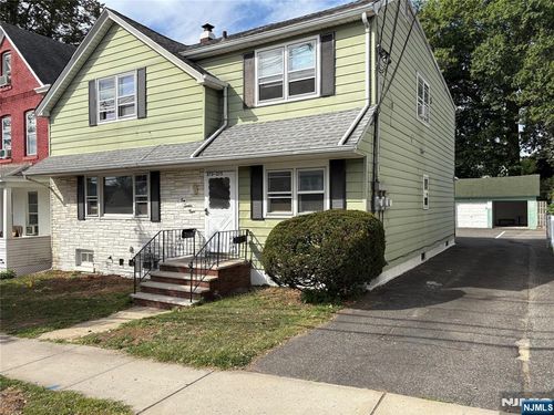 275 Palisade Ave, Garfield, NJ, 07026-2805 | Card Image