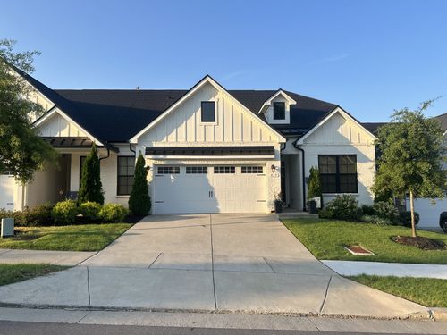 823 Sunset View Dr, Hermitage, TN, 37076-1682 | Card Image