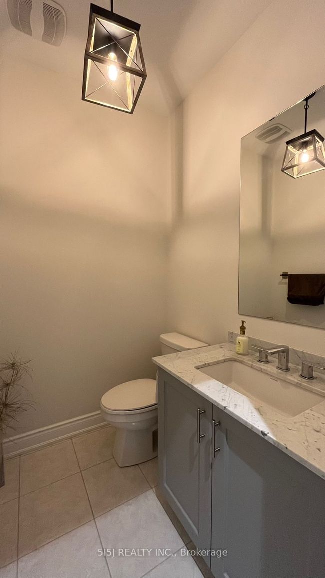 3236 Post Rd, House attached with 3 bedrooms, 3 bathrooms and 1 parking in Oakville ON | Image 13
