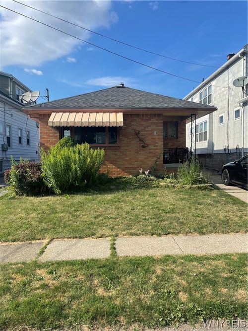 24 Bell Rd, Cheektowaga, NY, 14225-3904 | Card Image
