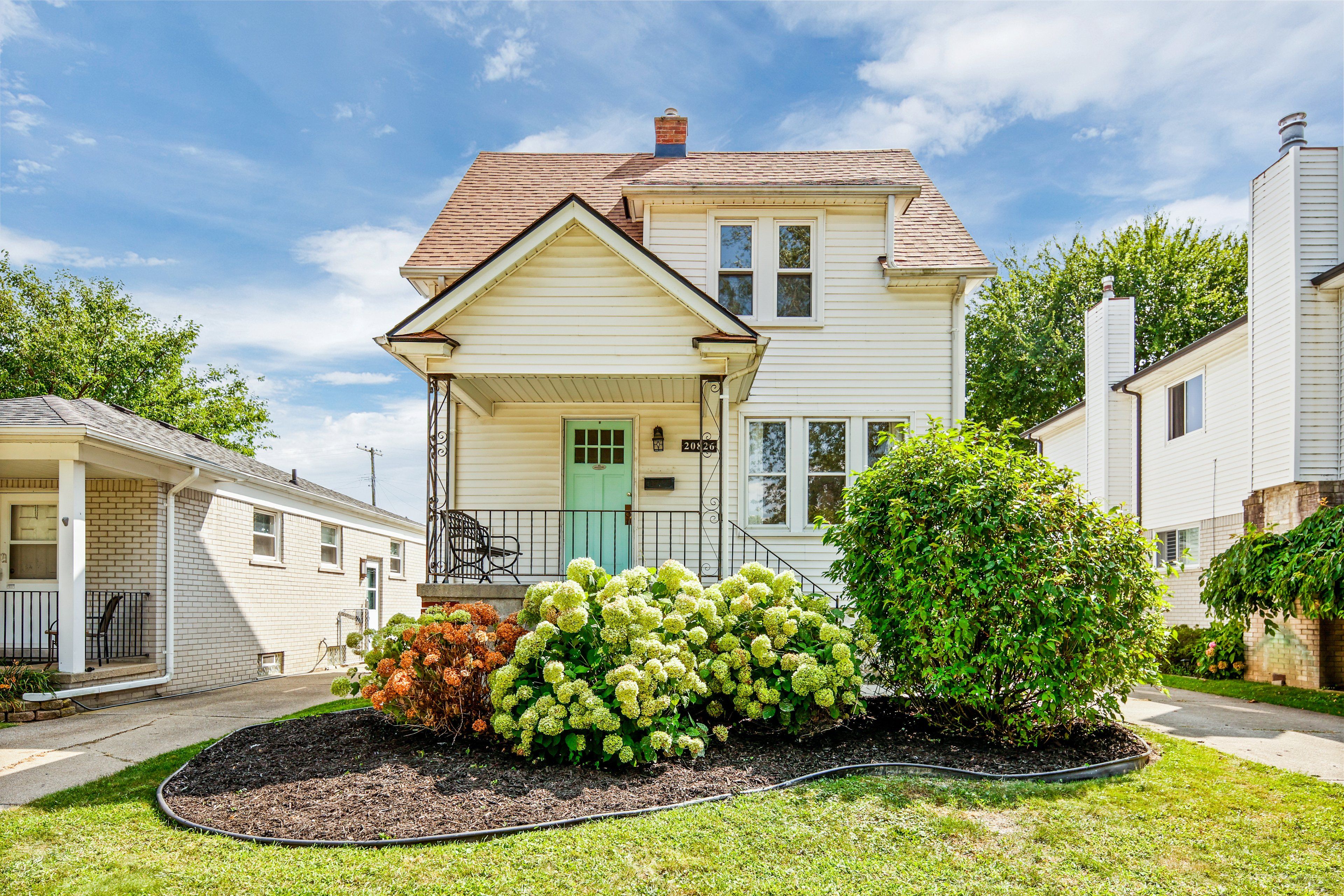 Erben St, Saint Clair Shores, MI 48081