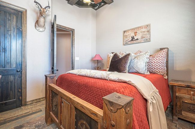 7113 E County Road 114, House other with 4 bedrooms, 4 bathrooms and 3 parking in Midland TX | Image 39