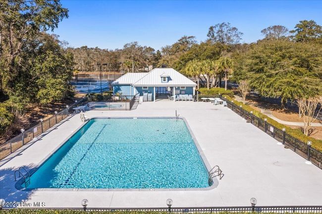Neighborhood Pool | Image 8