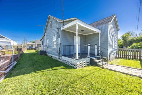 509 Canal St, Lockport, LA, 70374-2437 | Card Image