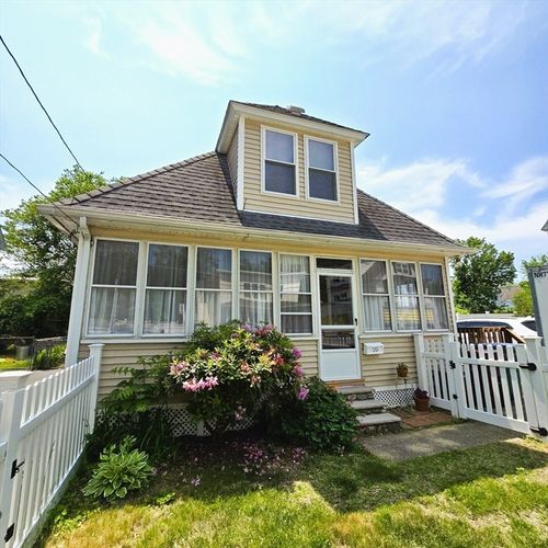 129 Lafayette St, Lowell, MA, 01854-1721 | Card Image