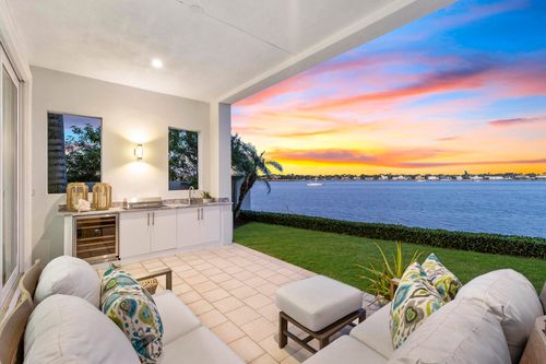 100 Water Club Ct N, North Palm Beach, FL, 33408-3727 | Card Image