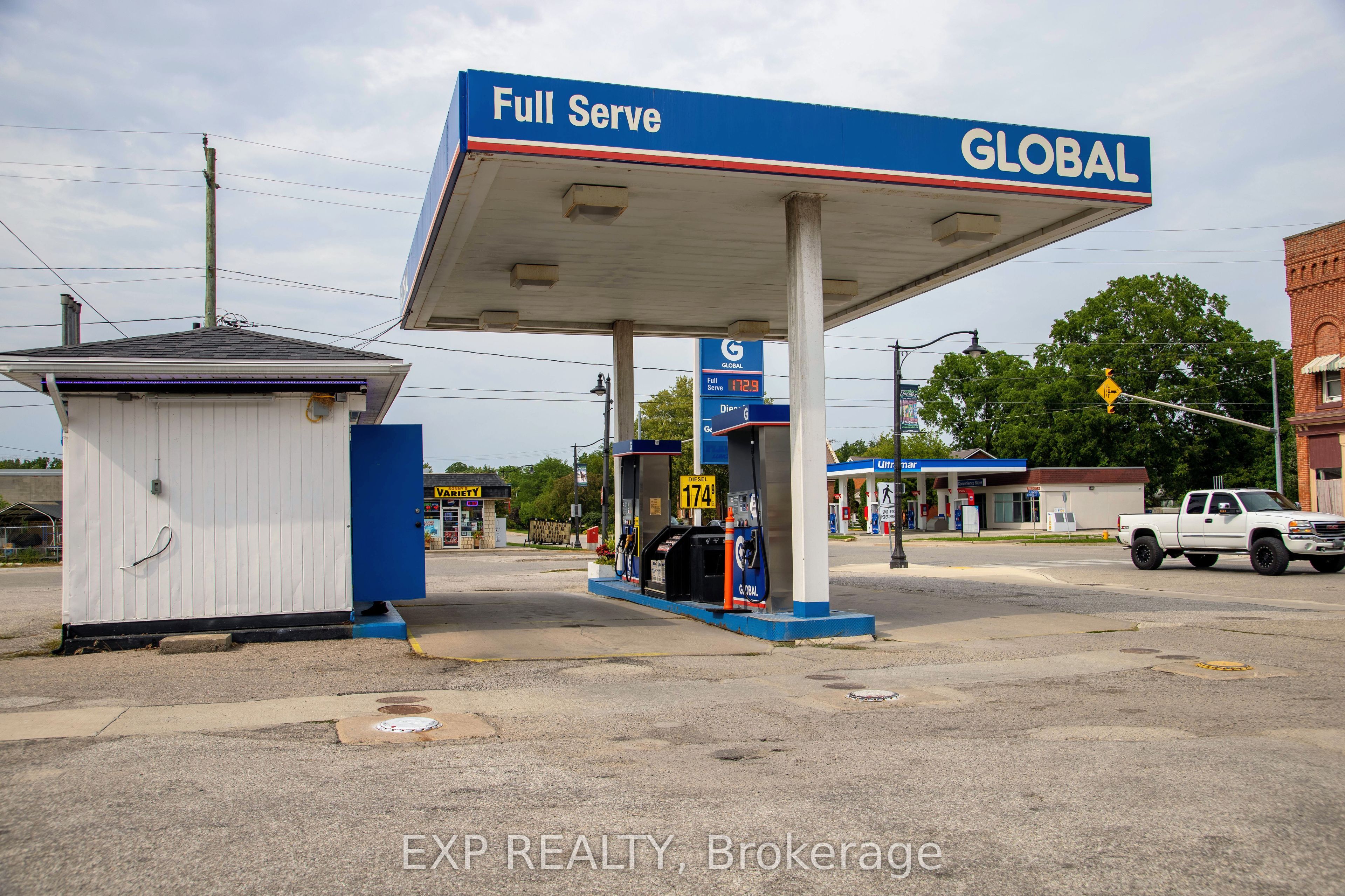 Commercial Sale in Chatham-Kent 5