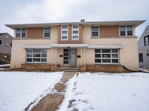 2102 E Howard Ave, Saint Francis, WI, 53235-4127 | Card Image