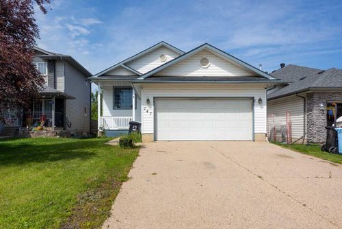 247 Warren Rd, Fort Mcmurray, AB, T9H5J9 | Card Image