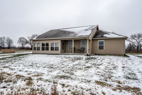 6213 E Us Highway 40, Greenfield, IN, 46140-9724 | Card Image