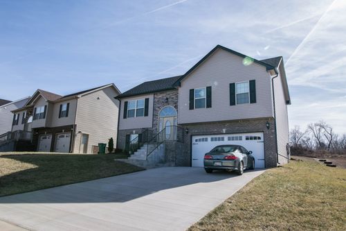 1842 Macarther Way, Clarksville, TN, 37042-9554 | Card Image